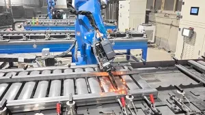 Двухосевые лазерные сварочные головки LWD03B0 с колеблющимся лучом для сварки углеродистой стали толщиной 1,2 мм