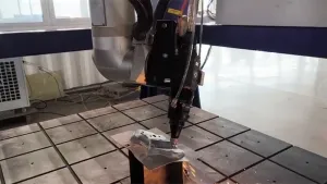 Ось вращения AC01-LD-H03 для 3D роботизированной лазерной режущей головки