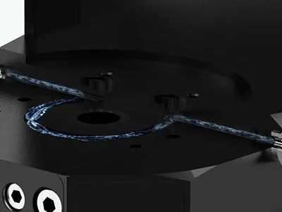 Полное водяное охлаждение корпуса для увеличения срока службы